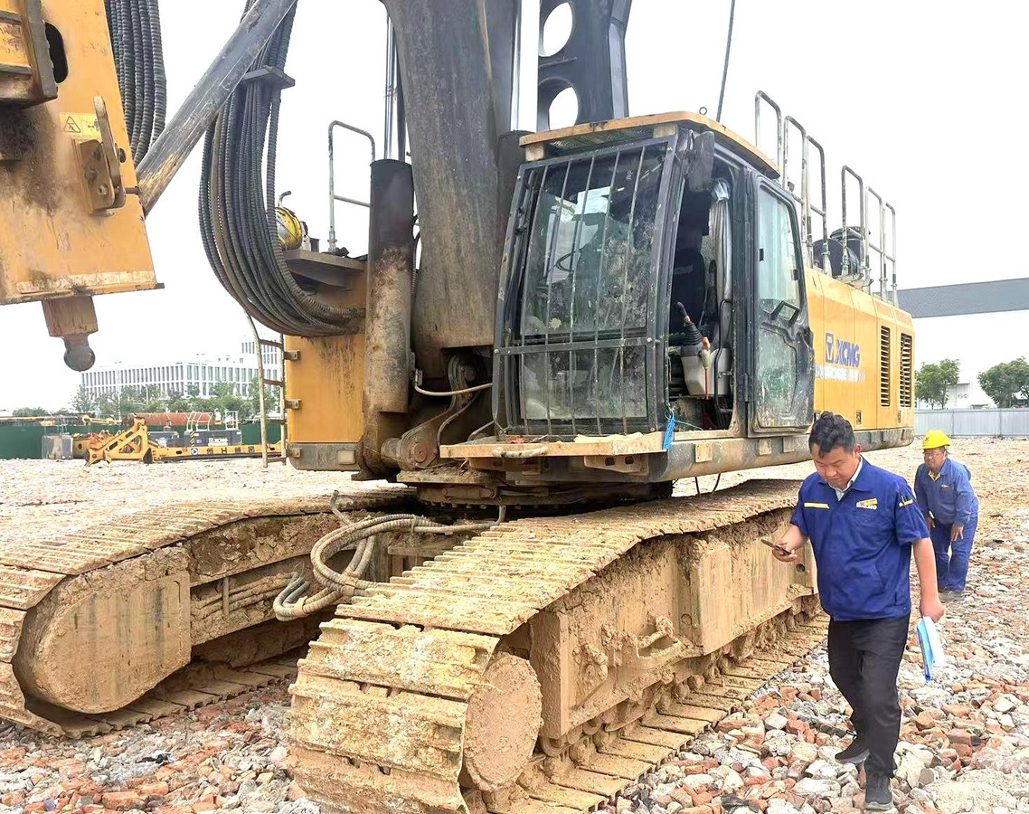 XCMG second hand XR360E crawler rotary drilling rig in stock - Maşină de foraj: Foto 5 XCMG second hand XR360E crawler rotary drilling rig in stock - Maşină de foraj: Foto 5