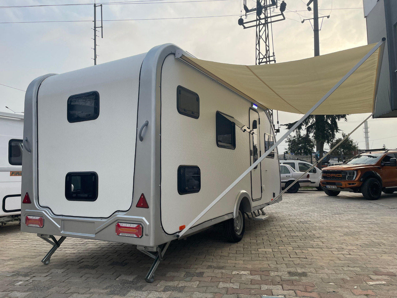 KAMPKON KARAVAN 514 C - Autorulotă: Foto 5 KAMPKON KARAVAN 514 C - Autorulotă: Foto 5