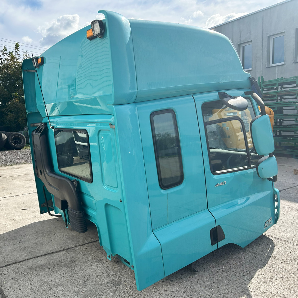 DAF CF EURO 6 SPACE CAB - Cabină: Foto 4 DAF CF EURO 6 SPACE CAB - Cabină: Foto 4