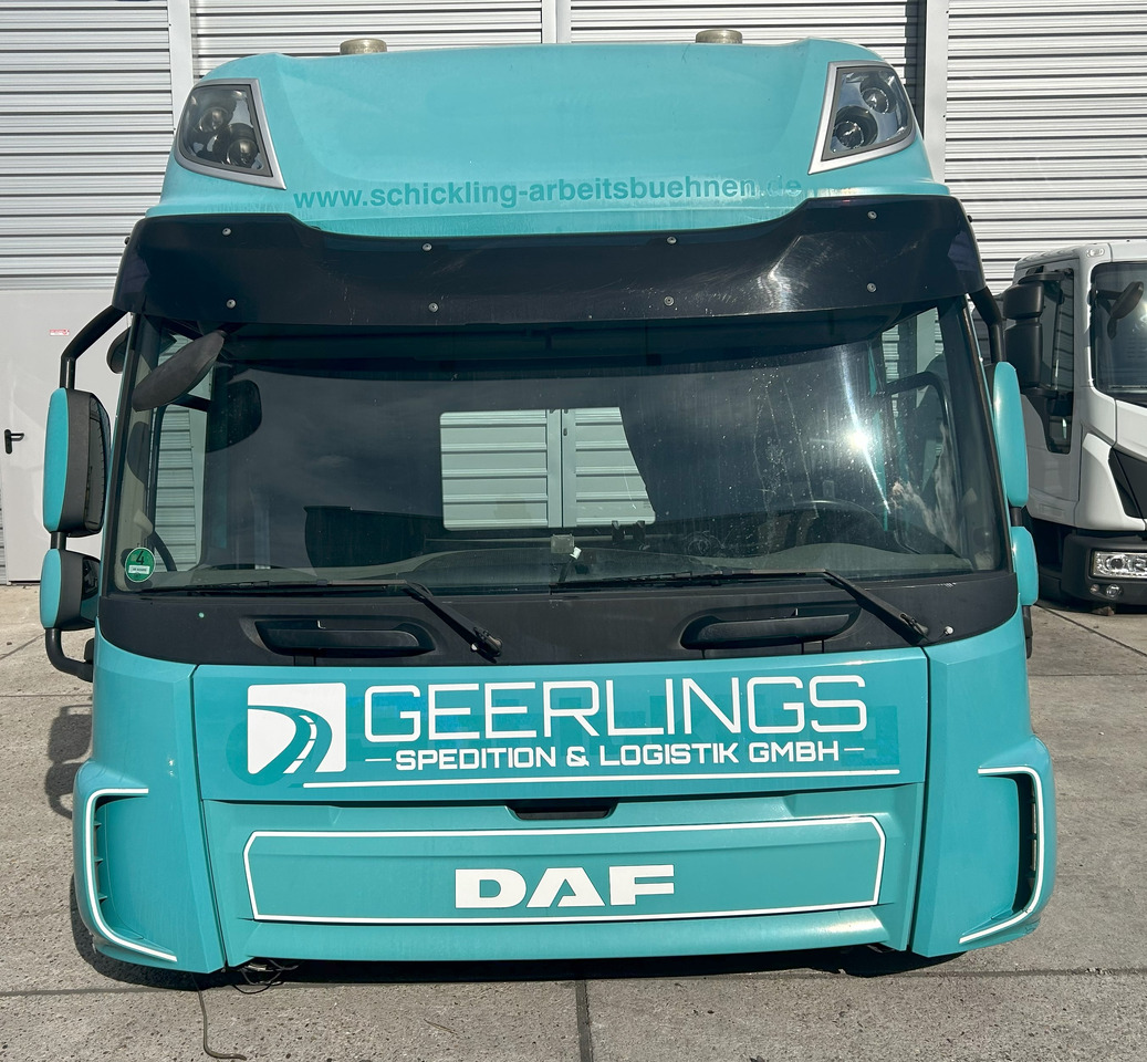 DAF CF EURO 6 SPACE CAB - Cabină: Foto 1 DAF CF EURO 6 SPACE CAB - Cabină: Foto 1