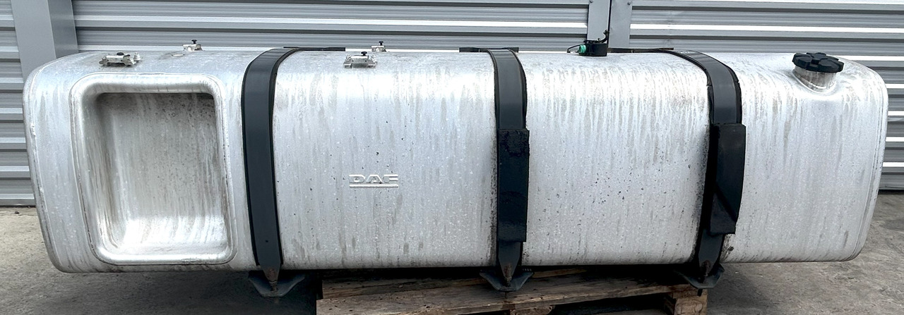 DAF XF 106 480 845L 2327x675x620 - Rezervor combustibil pentru Camion: Foto 1 DAF XF 106 480 845L 2327x675x620 - Rezervor combustibil pentru Camion: Foto 1