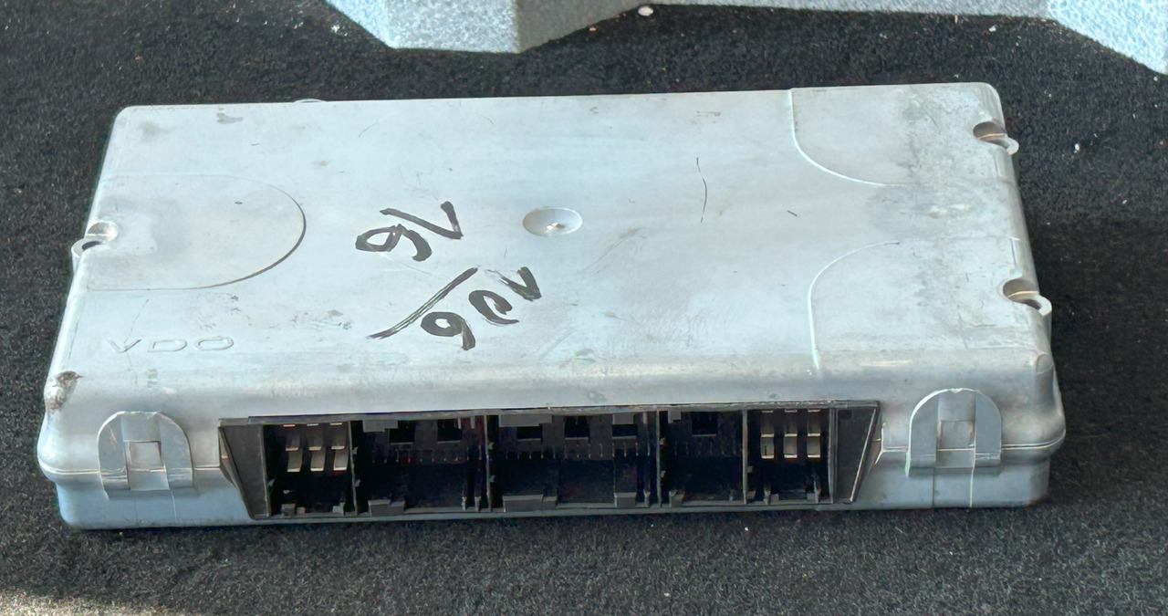 DAF XF 106 480 VIC3-500 - Calculator de bord pentru Camion: Foto 3 DAF XF 106 480 VIC3-500 - Calculator de bord pentru Camion: Foto 3