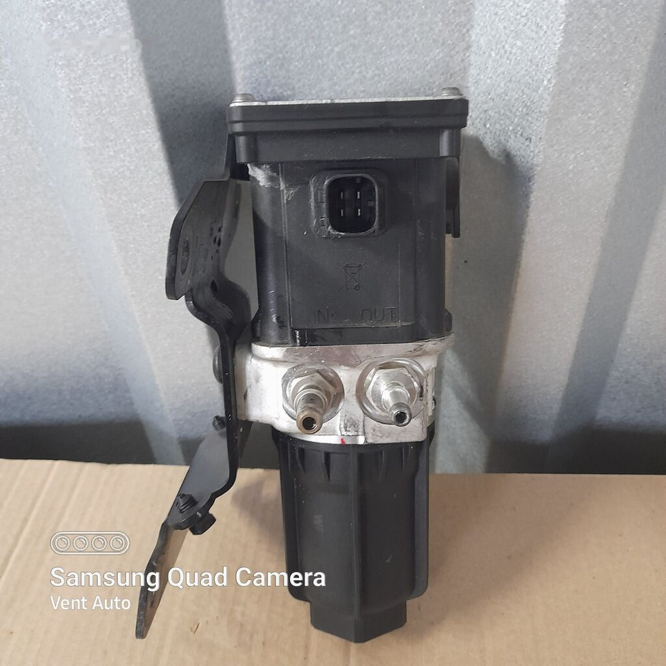 DAF XF 106 LIFT 4388105 A052Y605 truck - Sistem de evacuare pentru Camion: Foto 1 DAF XF 106 LIFT 4388105 A052Y605 truck - Sistem de evacuare pentru Camion: Foto 1