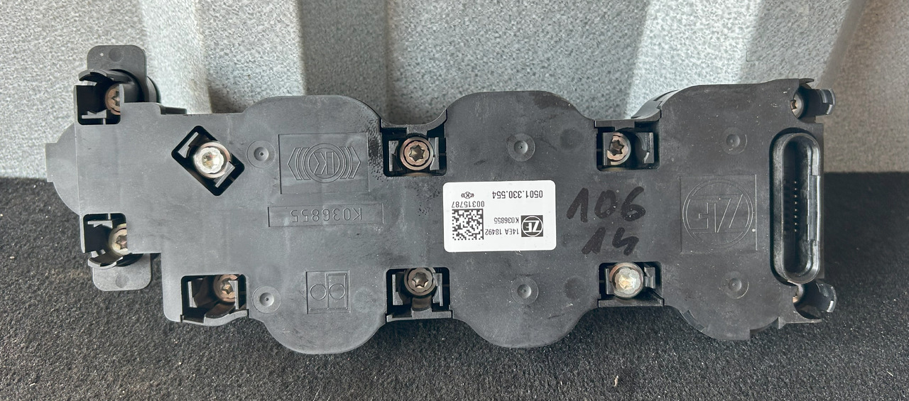 DAF XF 106 TRAXON - Calculator de bord pentru Camion: Foto 2 DAF XF 106 TRAXON - Calculator de bord pentru Camion: Foto 2