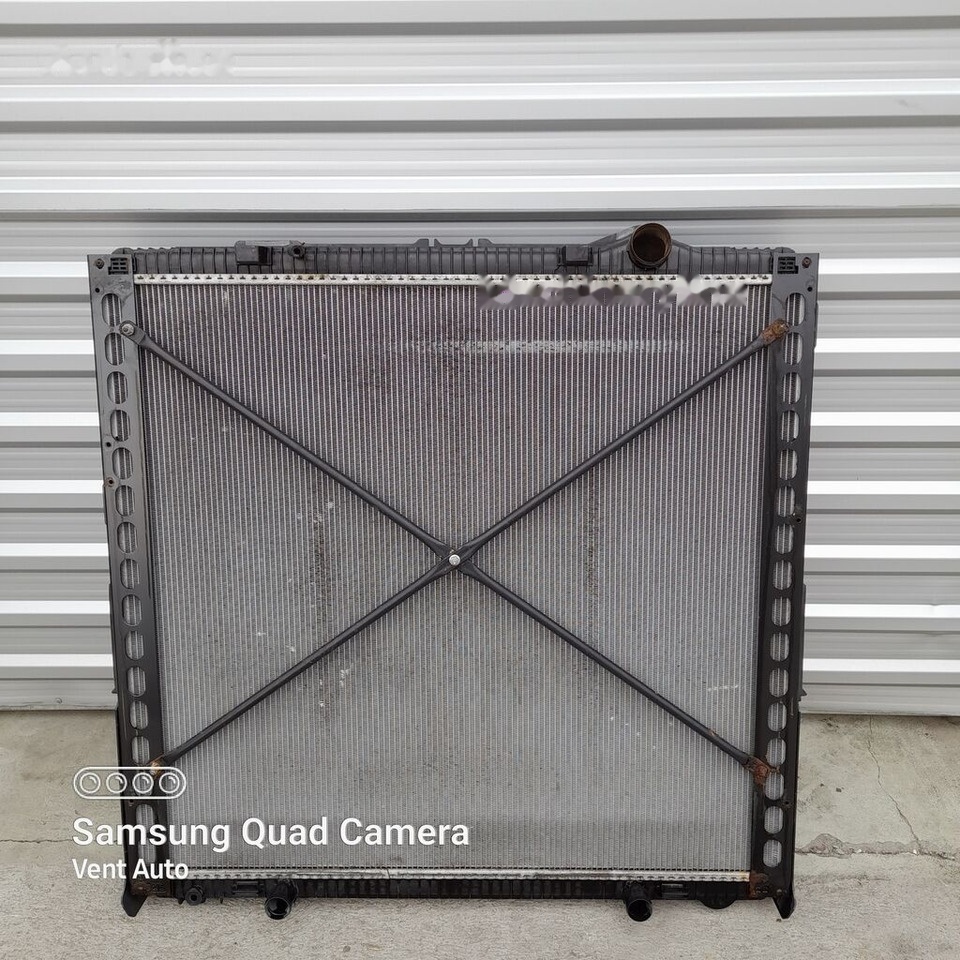 DAF xf 106 125896 truck - Radiator pentru Camion: Foto 2 DAF xf 106 125896 truck - Radiator pentru Camion: Foto 2