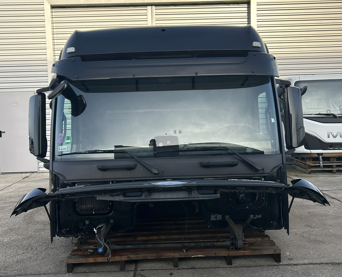 MERCEDES ACTROS MP4 L BigSpace, 2.50 m - Cabină pentru Camion: Foto 4 MERCEDES ACTROS MP4 L BigSpace, 2.50 m - Cabină pentru Camion: Foto 4