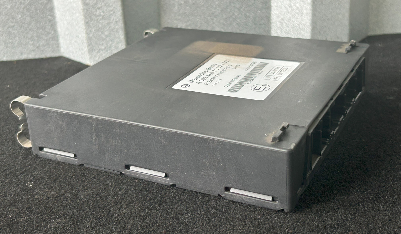 MERCEDES AROCS MP4 CPC3 - Calculator de bord: Foto 3 MERCEDES AROCS MP4 CPC3 - Calculator de bord: Foto 3