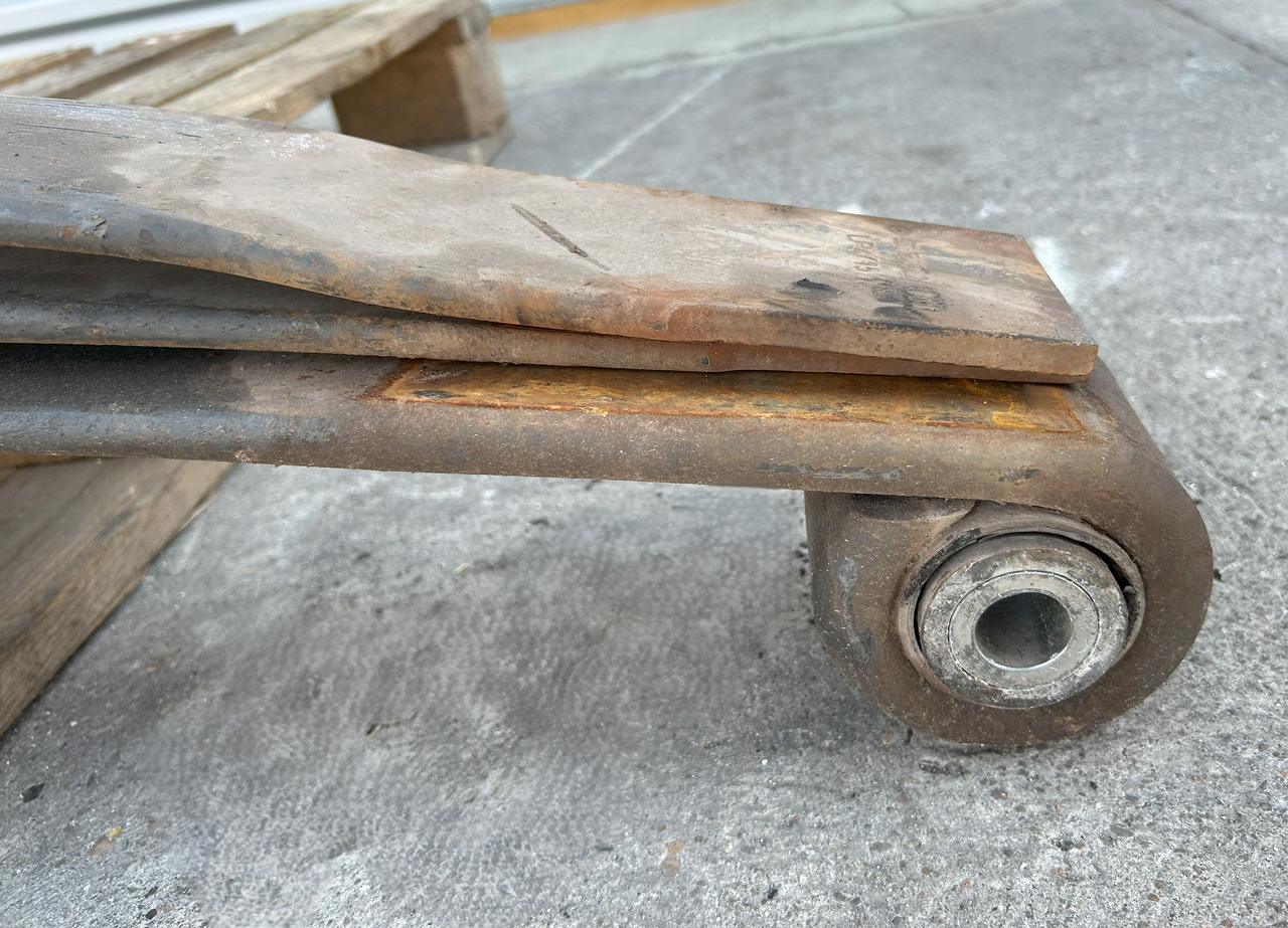 MERCEDES-BENZ 3-LEAF SPRING FRONT FOR MERCEDES AROCS MP4 - Primăvară suspensie/ Foi de arc suspensie: Foto 2 MERCEDES-BENZ 3-LEAF SPRING FRONT FOR MERCEDES AROCS MP4 - Primăvară suspensie/ Foi de arc suspensie: Foto 2