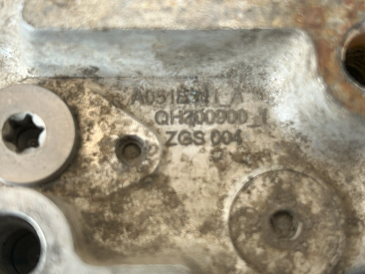 MERCEDES-BENZ ACTROS MP4 ADBLUE PUMP - Sistem de evacuare pentru Camion: Foto 4 MERCEDES-BENZ ACTROS MP4 ADBLUE PUMP - Sistem de evacuare pentru Camion: Foto 4