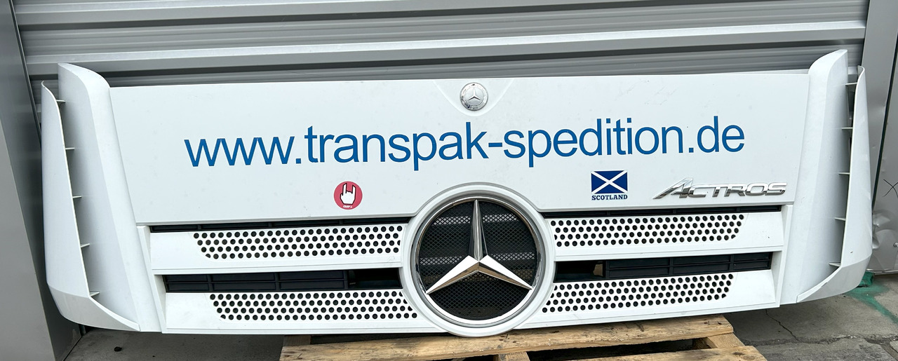 MERCEDES-BENZ ACTROS MP4 FRONT PANEL COMPLETE HOOD AND GRILL - Caroserie și exterior: Foto 1 MERCEDES-BENZ ACTROS MP4 FRONT PANEL COMPLETE HOOD AND GRILL - Caroserie și exterior: Foto 1
