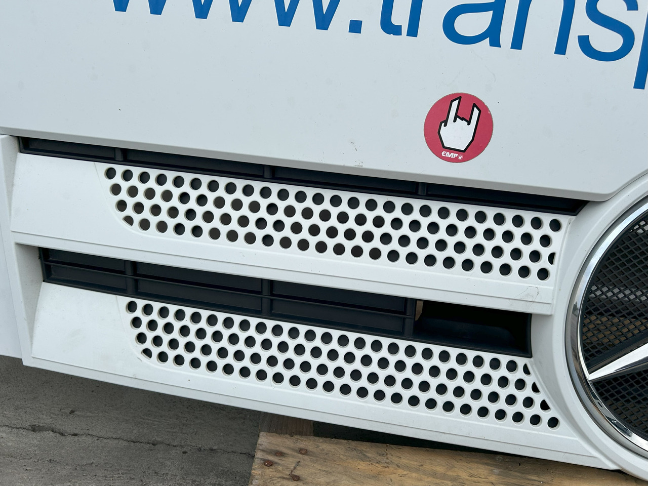 MERCEDES-BENZ ACTROS MP4 FRONT PANEL COMPLETE HOOD AND GRILL - Caroserie și exterior: Foto 4 MERCEDES-BENZ ACTROS MP4 FRONT PANEL COMPLETE HOOD AND GRILL - Caroserie și exterior: Foto 4