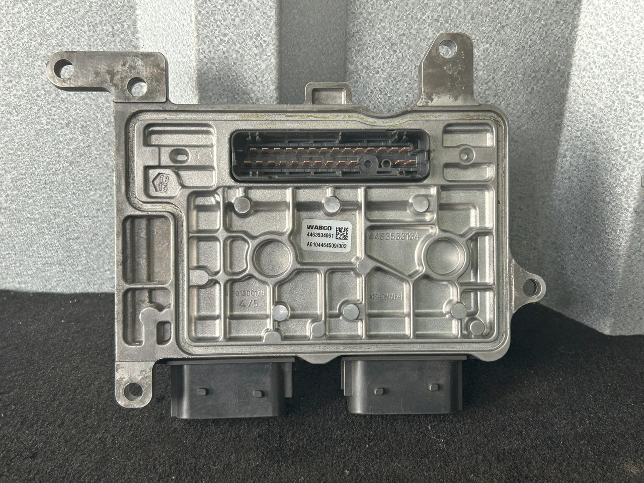 MERCEDES-BENZ ACTROS MP4 TCM GEARBOX CONTROLLER - Calculator de bord: Foto 1 MERCEDES-BENZ ACTROS MP4 TCM GEARBOX CONTROLLER - Calculator de bord: Foto 1