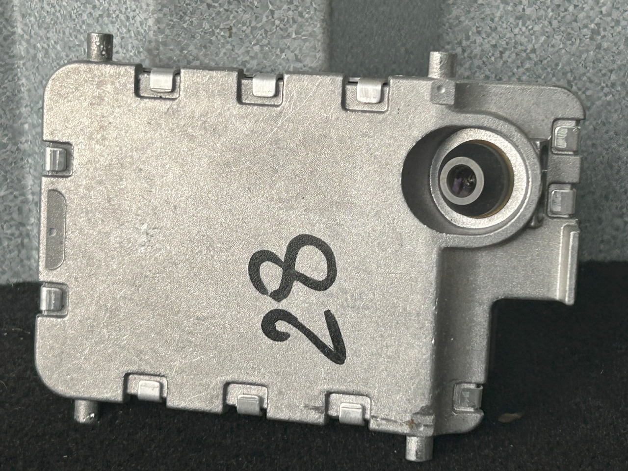MERCEDES-BENZ ACTROS MP4 WINDSCREEN CAMERA LANE ASSISTANT - Senzor: Foto 3 MERCEDES-BENZ ACTROS MP4 WINDSCREEN CAMERA LANE ASSISTANT - Senzor: Foto 3