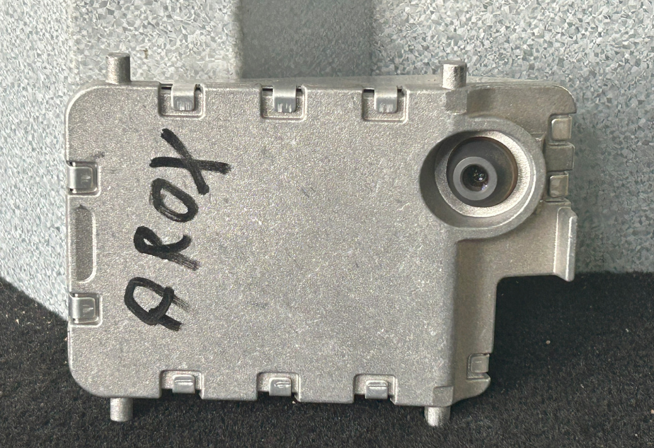 MERCEDES-BENZ AROCS MP4 WINDSCREEN CAMERA LANE ASSISTANT - Senzor: Foto 2 MERCEDES-BENZ AROCS MP4 WINDSCREEN CAMERA LANE ASSISTANT - Senzor: Foto 2