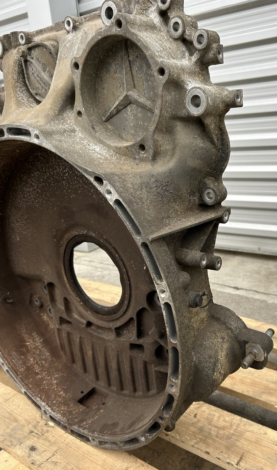 MERCEDES CLUTCH TIMING HOUSING ACTROS MP4 - Axa cu came: Foto 3 MERCEDES CLUTCH TIMING HOUSING ACTROS MP4 - Axa cu came: Foto 3