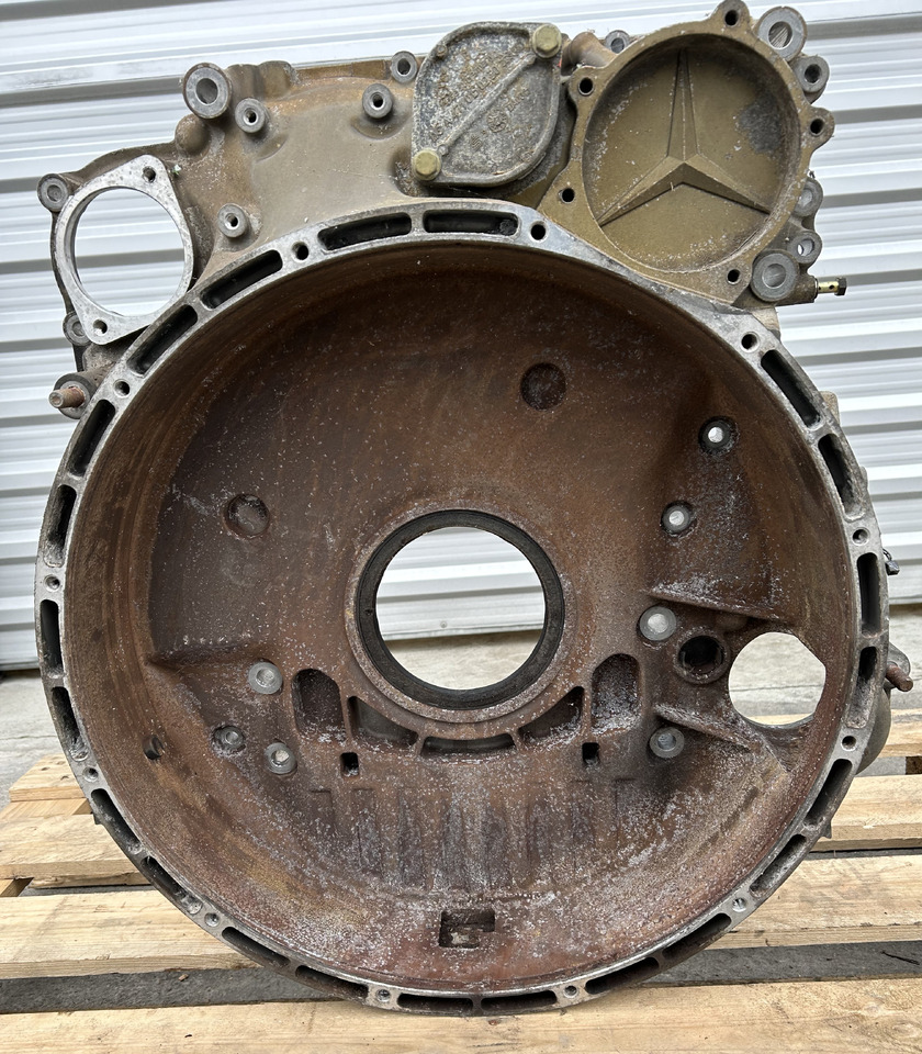 MERCEDES CLUTCH TIMING HOUSING ACTROS MP4 - Axa cu came: Foto 2 MERCEDES CLUTCH TIMING HOUSING ACTROS MP4 - Axa cu came: Foto 2