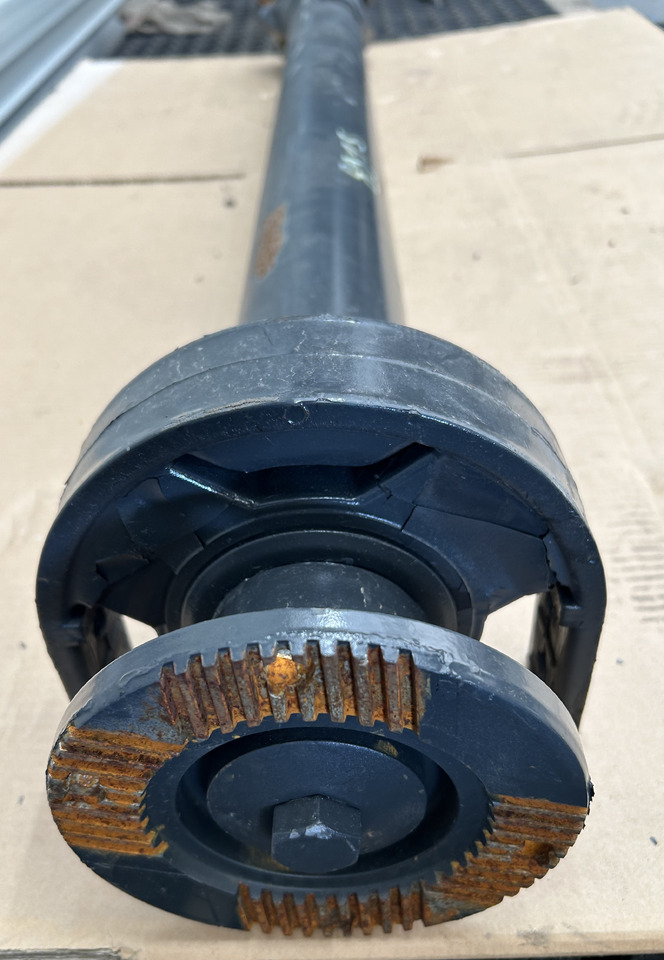 MERCEDES DRIVE SHAFT ATEGO BRAND NEW - Arbore cardanic: Foto 4 MERCEDES DRIVE SHAFT ATEGO BRAND NEW - Arbore cardanic: Foto 4