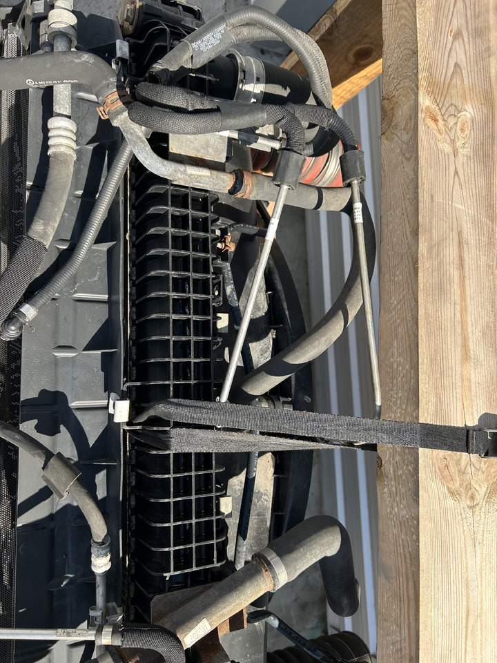 Mercedes ACTROS MP4 COOLERS SET - Agregat frigorific: Foto 5 Mercedes ACTROS MP4 COOLERS SET - Agregat frigorific: Foto 5