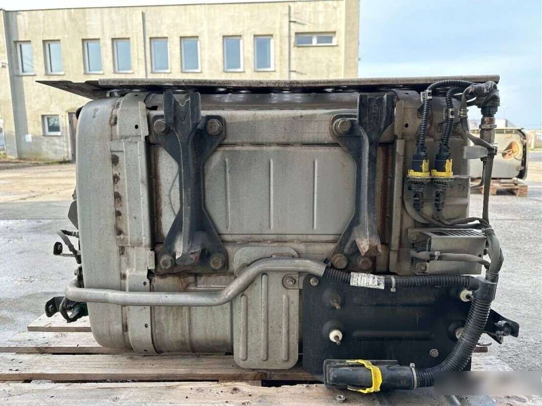 Mercedes-Benz ACTROS MP4 A0084902212 truck - Convertor catalitic pentru Camion: Foto 2 Mercedes-Benz ACTROS MP4 A0084902212 truck - Convertor catalitic pentru Camion: Foto 2