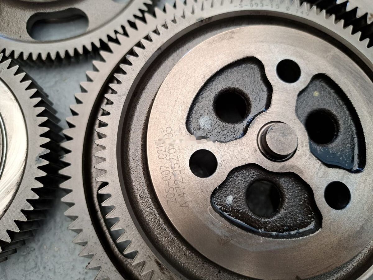 Mercedes-Benz ACTROS MP4 OM471 Mercedes-Benz ACTROS MP4 truck - Axa cu came pentru Camion: Foto 4 Mercedes-Benz ACTROS MP4 OM471 Mercedes-Benz ACTROS MP4 truck - Axa cu came pentru Camion: Foto 4