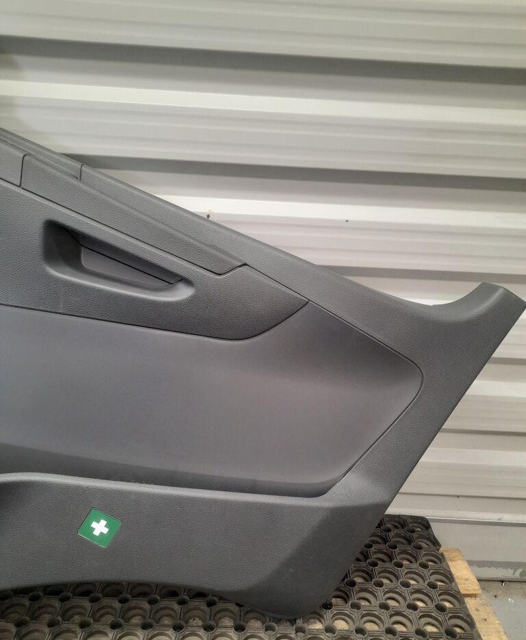 TAPICERKA PANEL DRZWI R Mercedes-Benz ATEGO A9407201870 - Uşă și piese pentru Camion: Foto 2 TAPICERKA PANEL DRZWI R Mercedes-Benz ATEGO A9407201870 - Uşă și piese pentru Camion: Foto 2