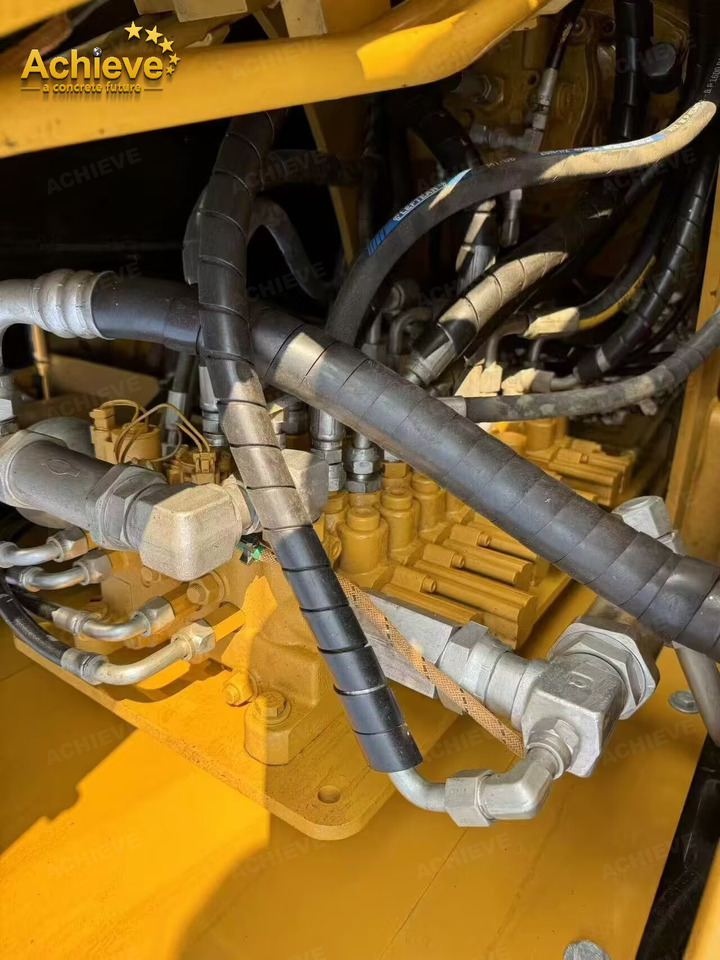 Mini excavator CATERPILLAR CATERPILLAR 307 CAT 36.5kW/h C2.4 DI 7,500 kg 51.0 kN 4.9 km/h【ACHIEVE】 TOP CONDITION!!!: Foto 9 Mini excavator CATERPILLAR CATERPILLAR 307 CAT 36.5kW/h C2.4 DI 7,500 kg 51.0 kN 4.9 km/h【ACHIEVE】 TOP CONDITION!!!: Foto 9