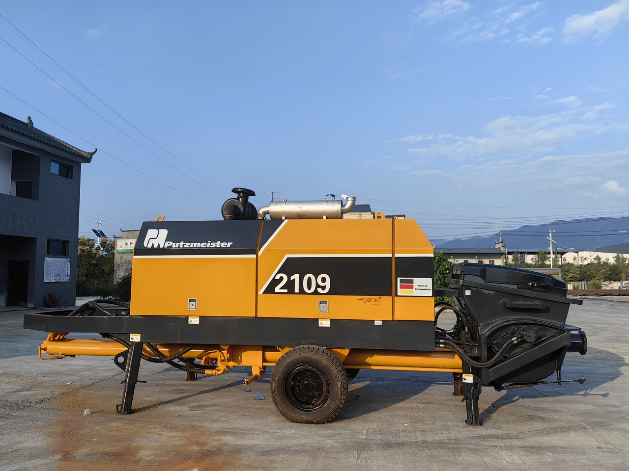 Putzmeister 2013 putzmeist BSA2109H-D Stationary concrete pump【ACHIEVE】TOP CONDITION!!! - Pompă de beton staționară: Foto 1 Putzmeister 2013 putzmeist BSA2109H-D Stationary concrete pump【ACHIEVE】TOP CONDITION!!! - Pompă de beton staționară: Foto 1