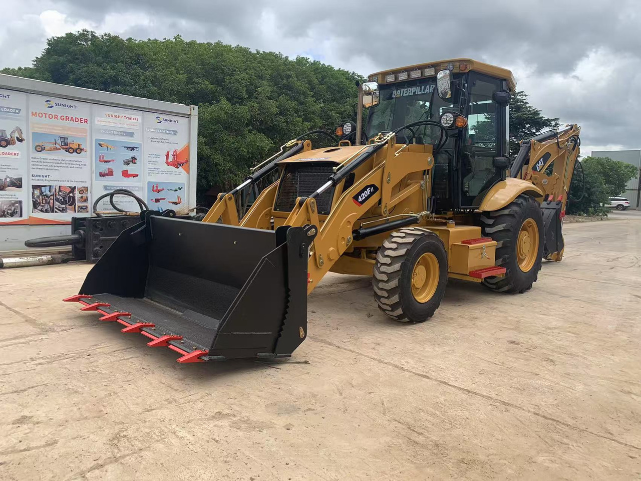 Caterpillar 420F, 420F2 Backhoe Loader with Telescopic Boom - Buldoexcavator: Foto 2 Caterpillar 420F, 420F2 Backhoe Loader with Telescopic Boom - Buldoexcavator: Foto 2