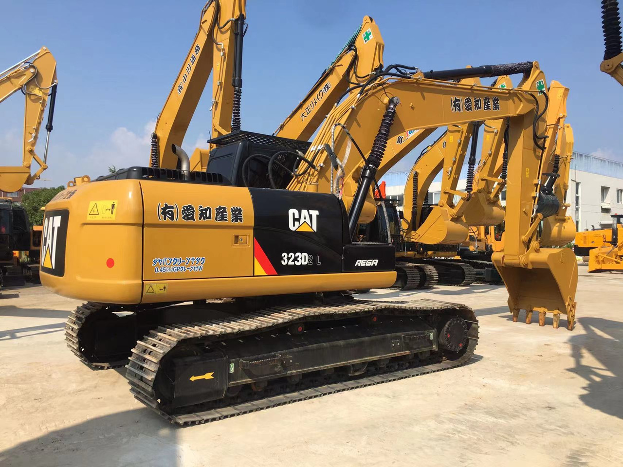 Caterpillar Caterpillar Excavator CAT 323D2L for Sale 118 kW (158 HP) C7.1 Engine, 1.19 m³ Bucket & 23,300 kg Operating Weight - Excavator pe şenile: Foto 3 Caterpillar Caterpillar Excavator CAT 323D2L for Sale 118 kW (158 HP) C7.1 Engine, 1.19 m³ Bucket & 23,300 kg Operating Weight - Excavator pe şenile: Foto 3