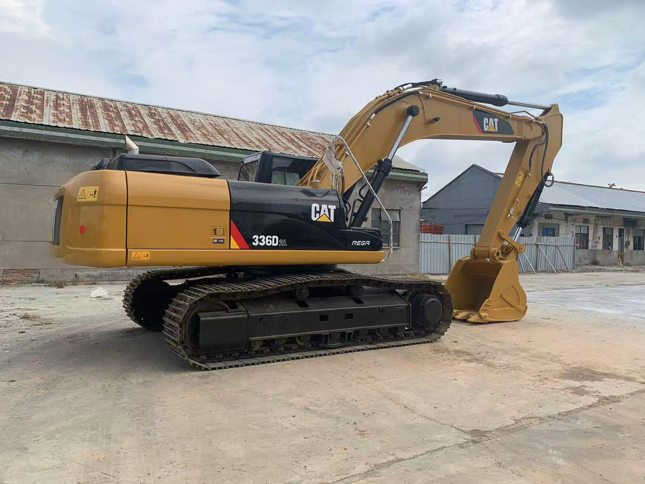 Caterpillar Heavy Excavator 36 ton Mining Machine CAT 336D, 336D2 - Excavator pe şenile: Foto 4 Caterpillar Heavy Excavator 36 ton Mining Machine CAT 336D, 336D2 - Excavator pe şenile: Foto 4