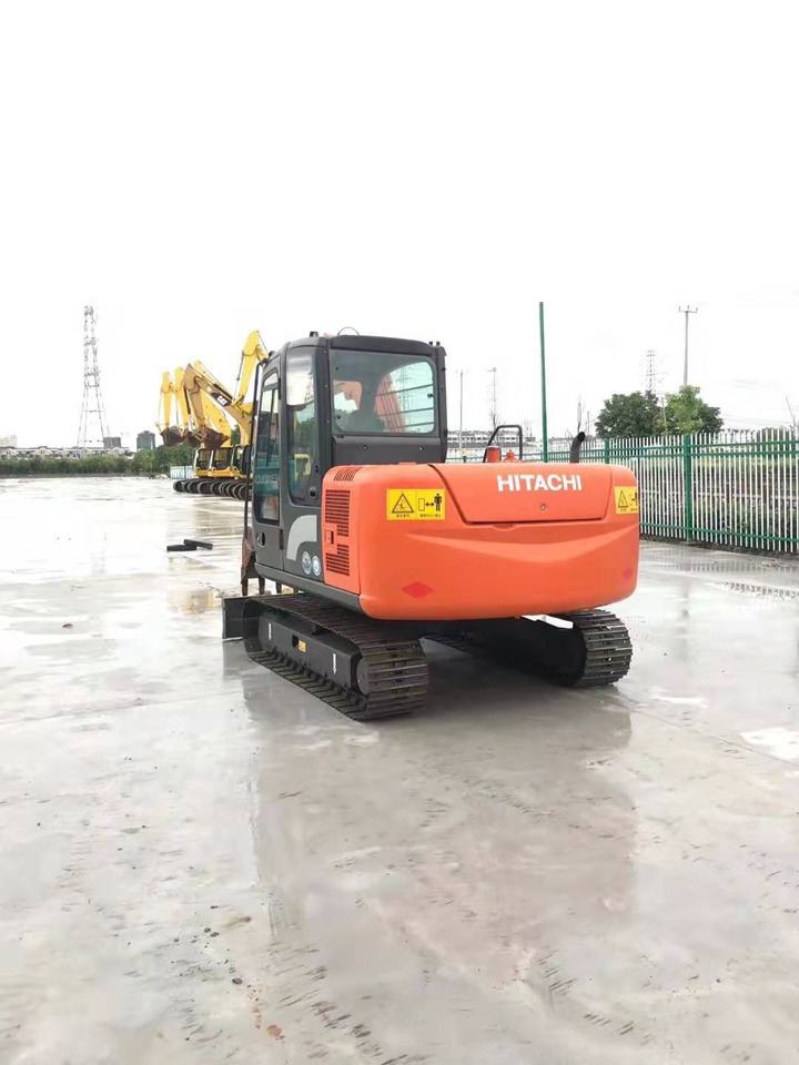 Hitachi 6 ton Hydraulic Excavator ZX60 Good Price - Excavator pe şenile: Foto 4 Hitachi 6 ton Hydraulic Excavator ZX60 Good Price - Excavator pe şenile: Foto 4
