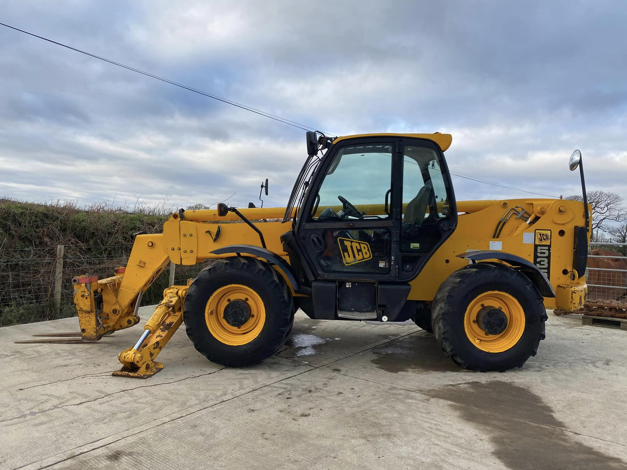 JCB Telehandler 535-5 Original Color 3.5 ton Capacity - Stivuitor telescopic: Foto 1 JCB Telehandler 535-5 Original Color 3.5 ton Capacity - Stivuitor telescopic: Foto 1