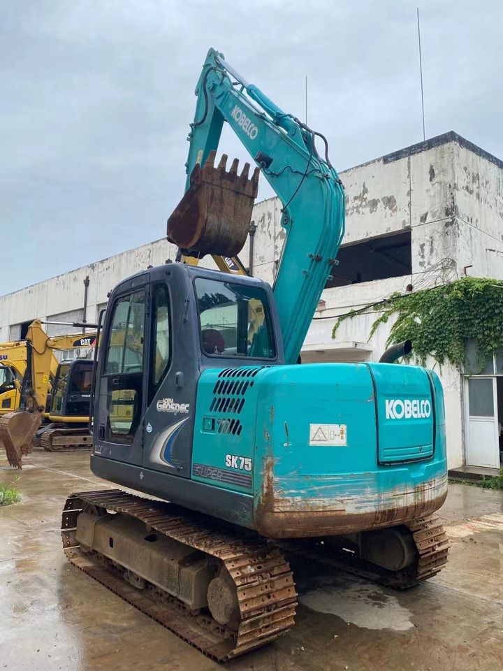 Kobelco SK75, SK55 Original Condition Japan Excavator - Excavator pe şenile: Foto 4 Kobelco SK75, SK55 Original Condition Japan Excavator - Excavator pe şenile: Foto 4