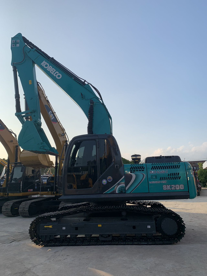 Kobelco Secondhand Excavator SK200 Cheap price - Excavator pe şenile: Foto 3 Kobelco Secondhand Excavator SK200 Cheap price - Excavator pe şenile: Foto 3