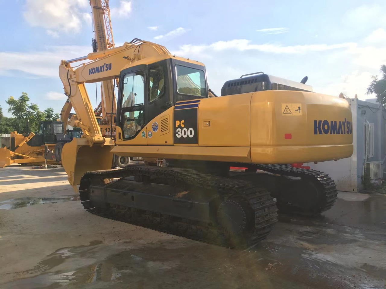 Komatsu PC300 Excavator Used Condition Construction Machine Made in Japan - Excavator pe şenile: Foto 1 Komatsu PC300 Excavator Used Condition Construction Machine Made in Japan - Excavator pe şenile: Foto 1