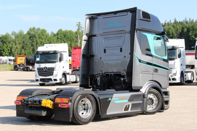 Mercedes-Benz Actros 1848LS F1 EDITION - Cap tractor: Foto 4 Mercedes-Benz Actros 1848LS F1 EDITION - Cap tractor: Foto 4