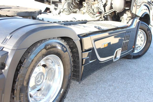 Mercedes-Benz Actros 1853LS ÖLRETARDER - Cap tractor: Foto 5 Mercedes-Benz Actros 1853LS ÖLRETARDER - Cap tractor: Foto 5