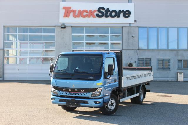 FUSO Canter 4C15E M - BATT. - Autoutilitară cu platformă: Foto 1 FUSO Canter 4C15E M - BATT. - Autoutilitară cu platformă: Foto 1