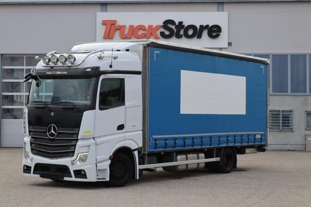 Mercedes-Benz Actros 1833 L nR - Camion cu prelată: Foto 1 Mercedes-Benz Actros 1833 L nR - Camion cu prelată: Foto 1