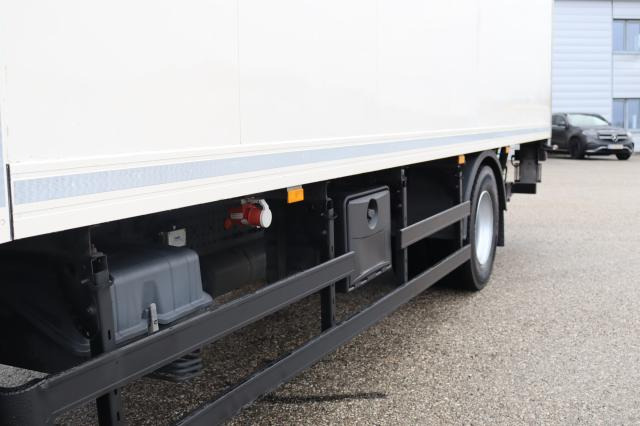 Mercedes-Benz Antos 1824 L - Camion frigider: Foto 3 Mercedes-Benz Antos 1824 L - Camion frigider: Foto 3