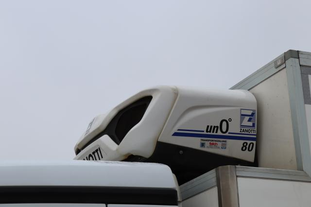 Mercedes-Benz Antos 1832 L - Camion frigider: Foto 5 Mercedes-Benz Antos 1832 L - Camion frigider: Foto 5