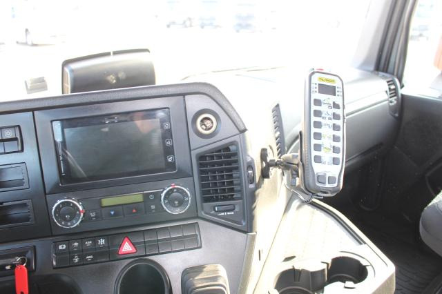 Camion container de gunoi Mercedes-Benz Arocs 3353K ABSETZER: Foto 9