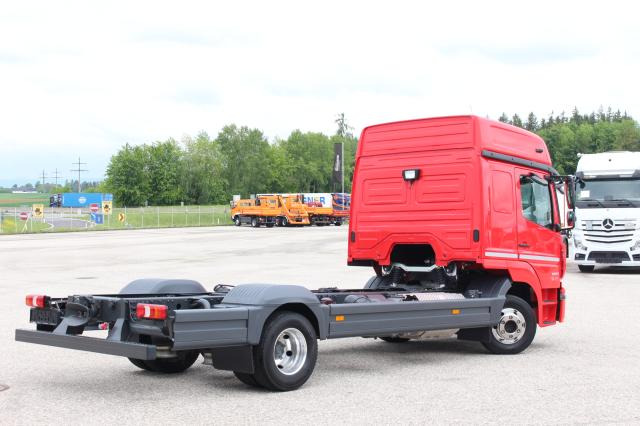 Mercedes-Benz Atego 1223 L nR - Camion şasiu: Foto 4 Mercedes-Benz Atego 1223 L nR - Camion şasiu: Foto 4