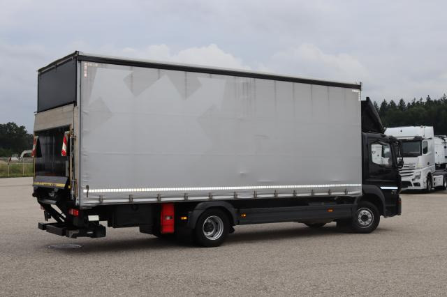 Mercedes-Benz Atego 1323 L - Camion cu prelată: Foto 4 Mercedes-Benz Atego 1323 L - Camion cu prelată: Foto 4