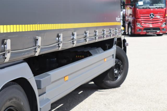 Mercedes-Benz Atego 1527 L - Camion cu prelată: Foto 5 Mercedes-Benz Atego 1527 L - Camion cu prelată: Foto 5