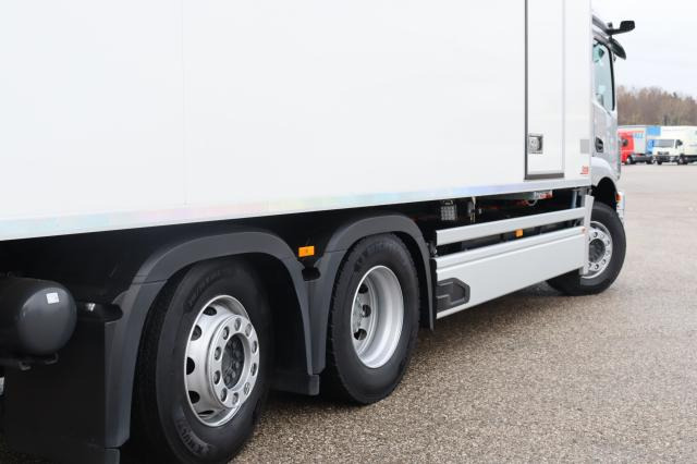 Mercedes-Benz eActros 300 L - Camion frigider: Foto 5 Mercedes-Benz eActros 300 L - Camion frigider: Foto 5
