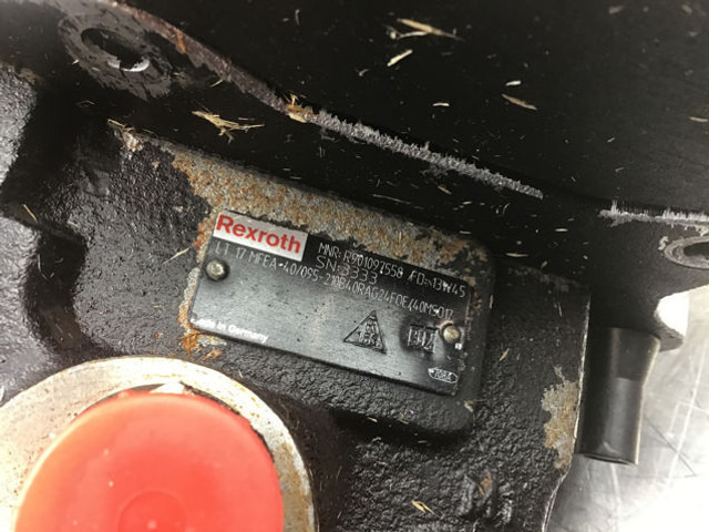 Liebherr Brake Compact Block - Pedala: Foto 5 Liebherr Brake Compact Block - Pedala: Foto 5