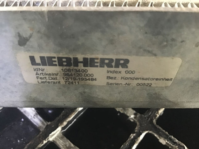 Liebherr Capacitor Unit - Piesa de climatizare: Foto 1 Liebherr Capacitor Unit - Piesa de climatizare: Foto 1