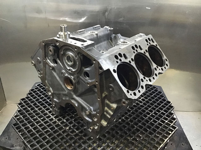 Liebherr Crankcase - Conductă admisie: Foto 3 Liebherr Crankcase - Conductă admisie: Foto 3