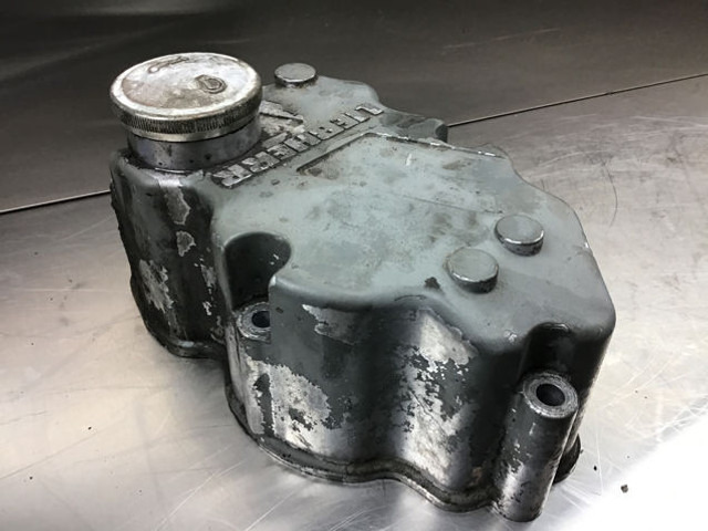 Liebherr Cylinderhead Cover - Blocul cilindrilor: Foto 5 Liebherr Cylinderhead Cover - Blocul cilindrilor: Foto 5
